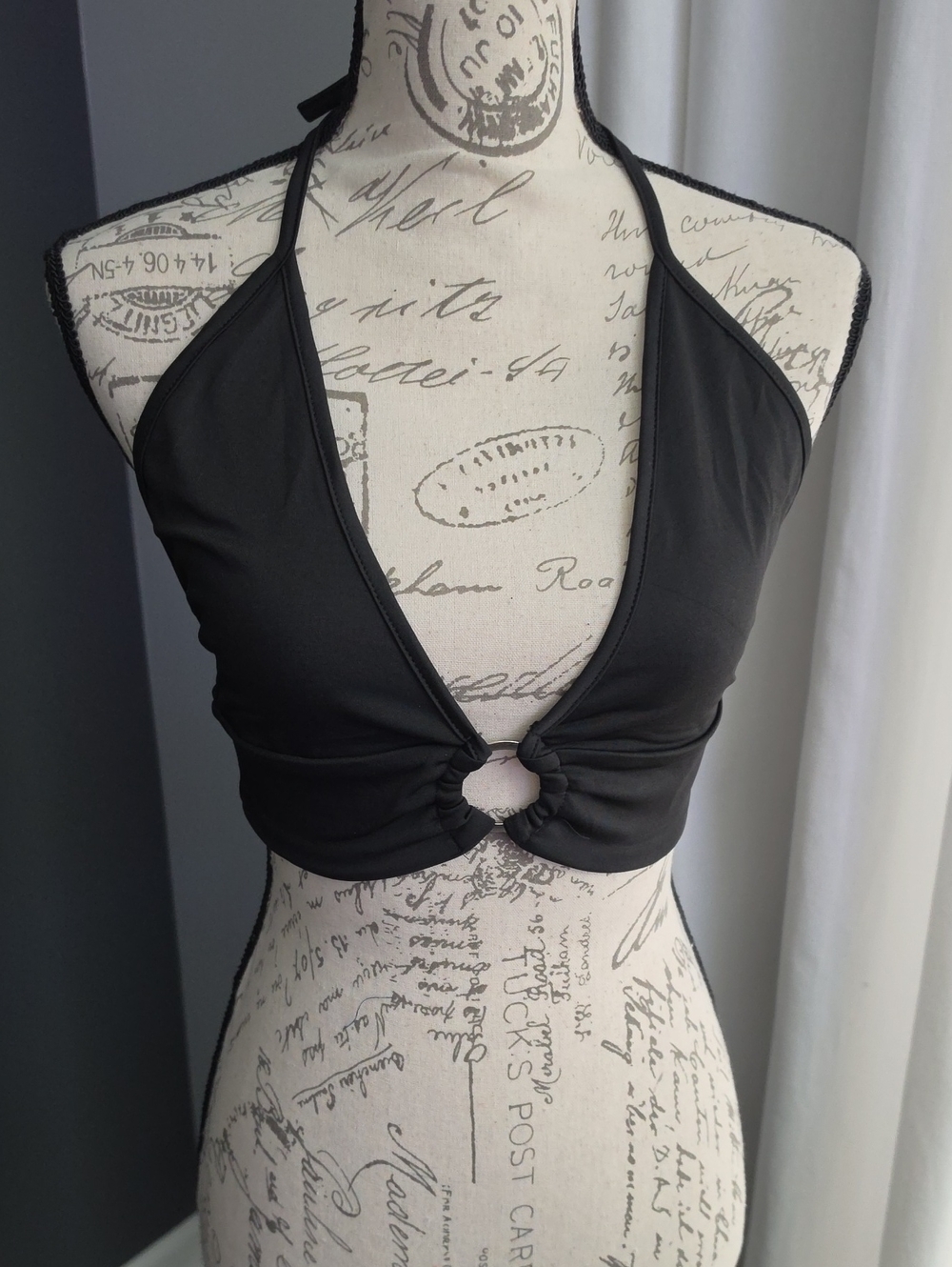 Black Halter O-Ring Crop Top